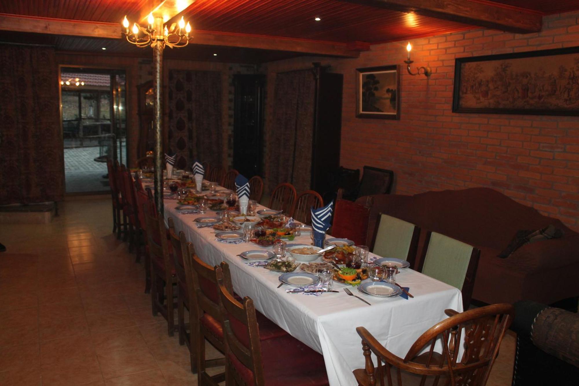 Chateau Chikovani Hotel Gordi ภายนอก รูปภาพ